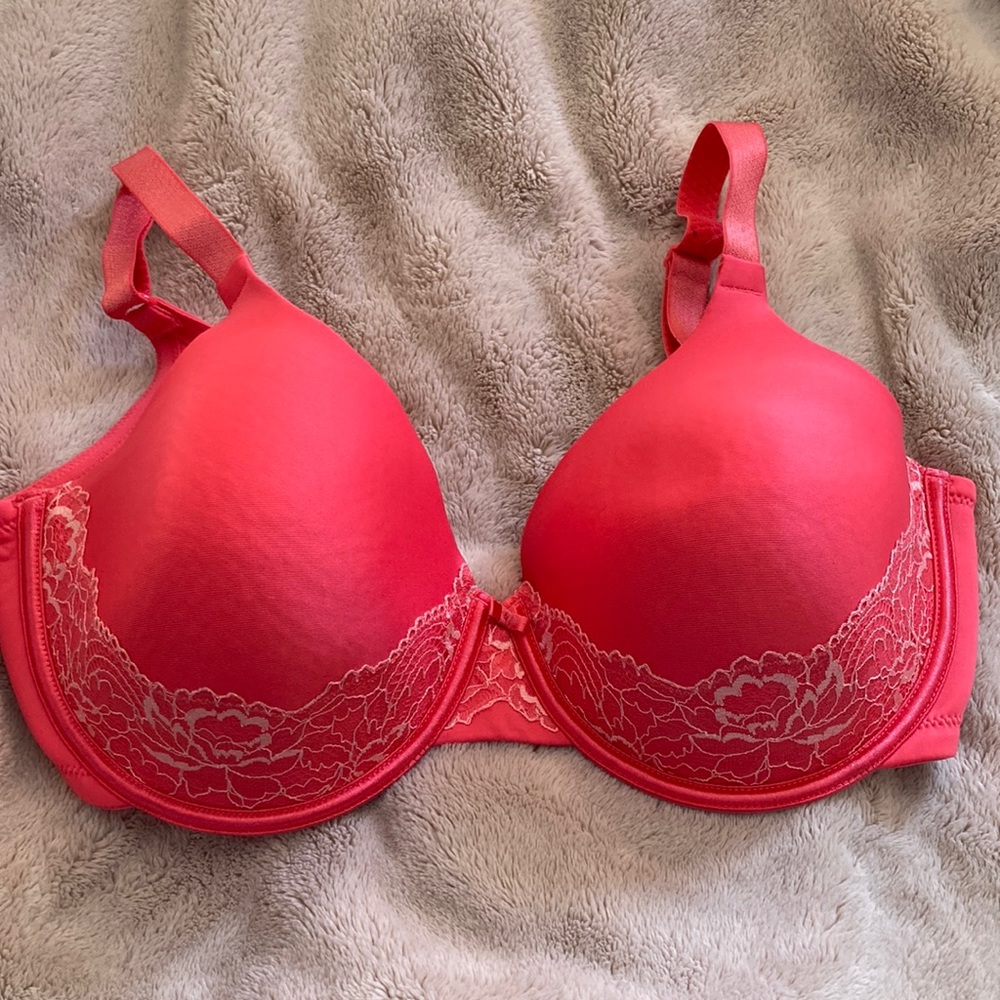 3/$18 38D Vanity Fair Underwire Bra